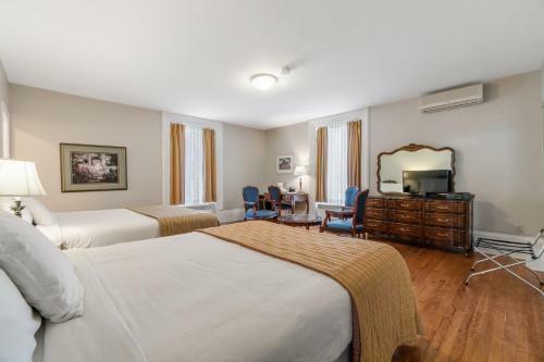 Hotel Manoir De La Tour