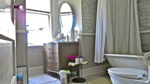 Bed & Breakfast Pillsbury Guest House