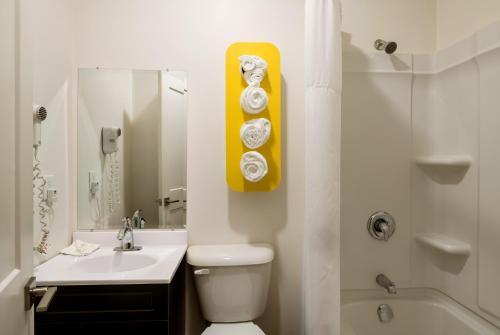 Hotel Motel 6 Moncton