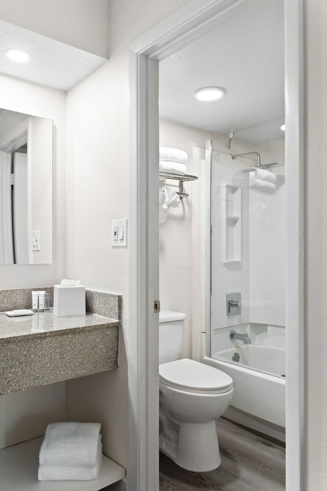 Hotel Developer Inn Maingate, A Baymont By Wyndham