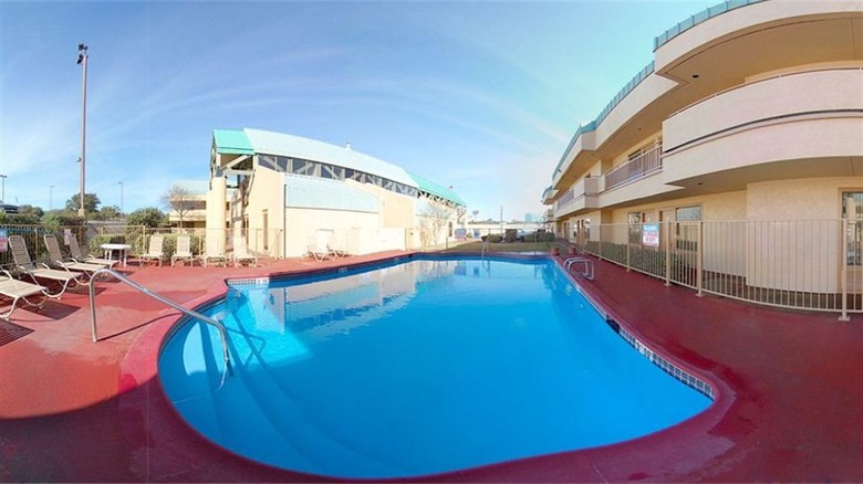 Hotel Homegate Studios And Suites
