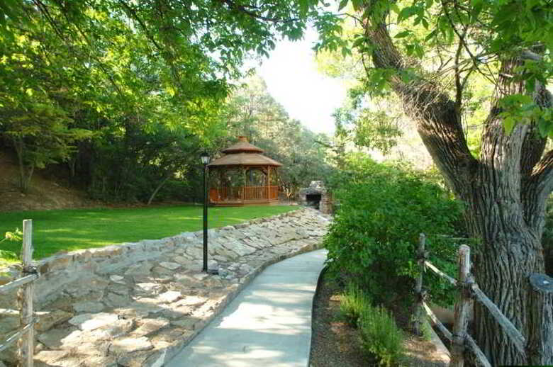 Hotel Bishops Lodge Ranch Resort And Spa