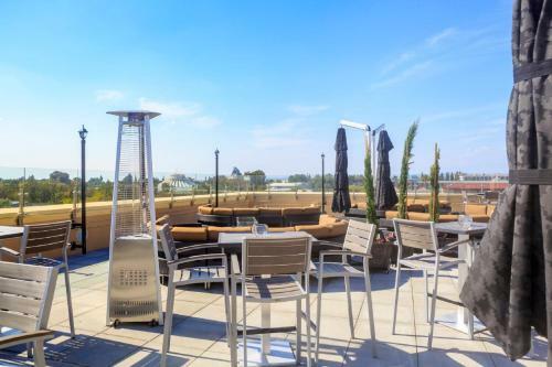 Hotel Grand Legacy At The Park