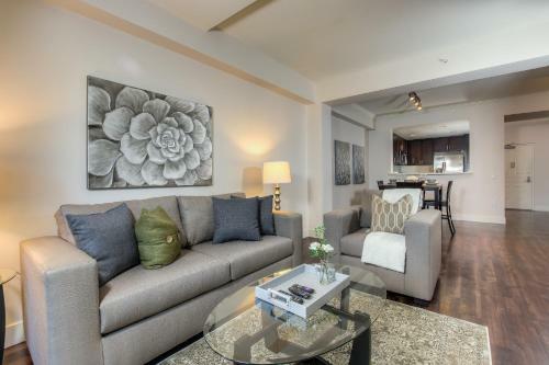 Wilshire Apartment 215 - 3 Bedroom
