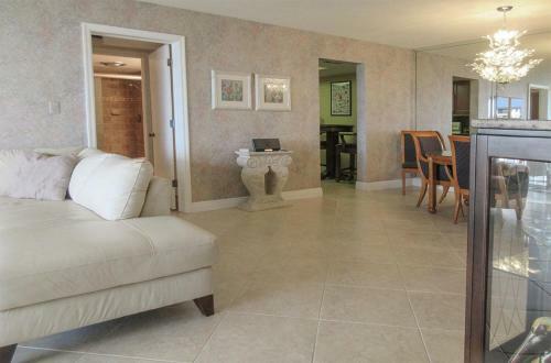 Creciente #313n Apartment