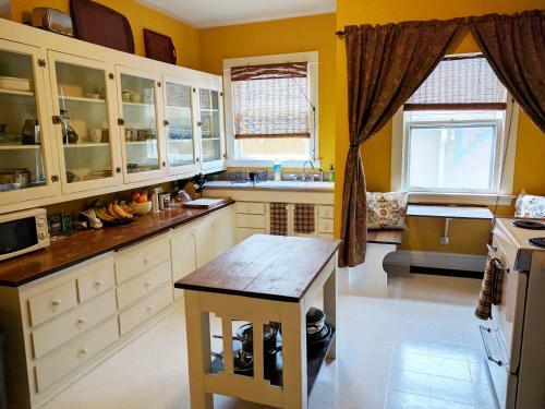 Posada Bluebird Guesthouse