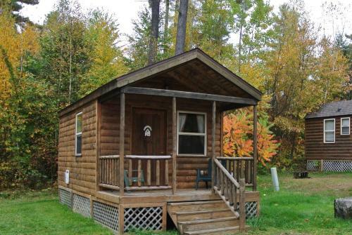 Lake George Escape 24 Ft. Cabin 1
