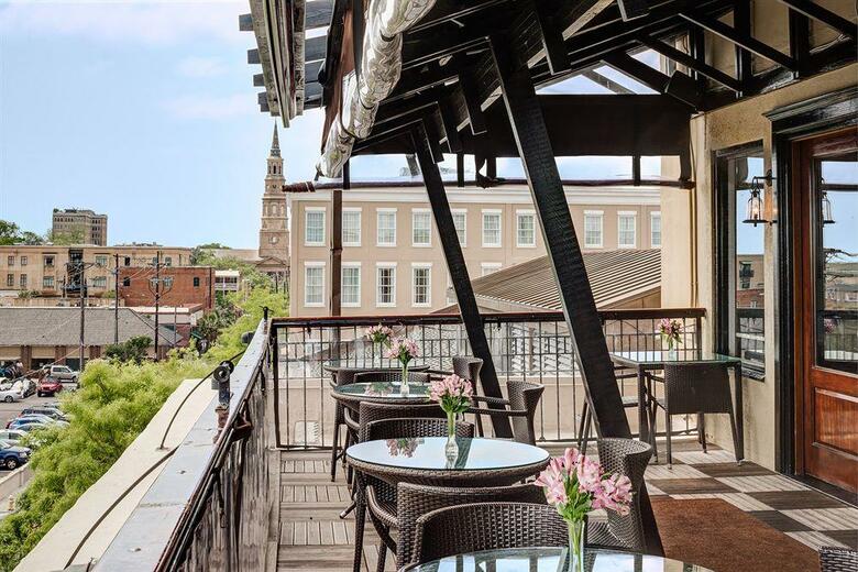 Hotel Andrew Pinckney Inn