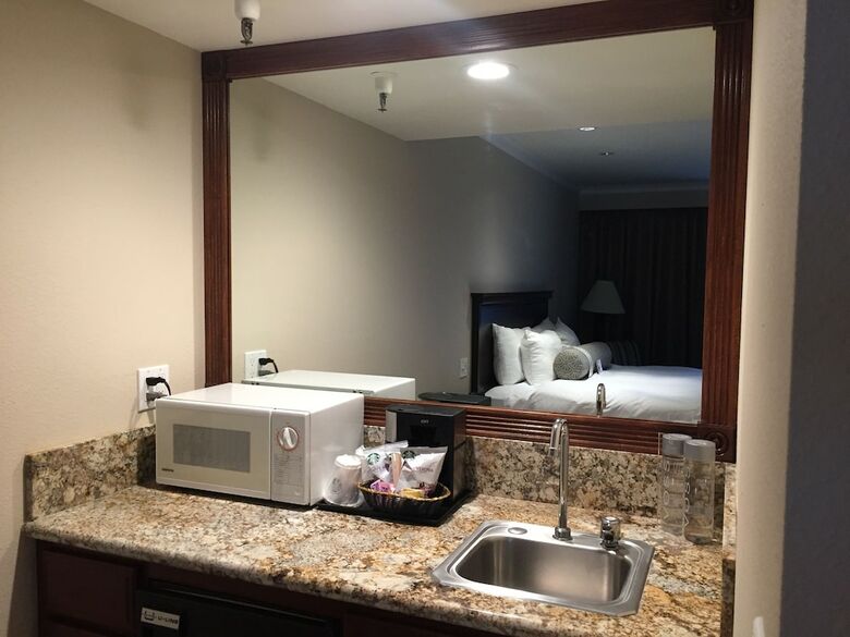 Coast Anabelle Hotel