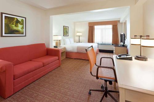 Hotel Wingate Inn Garden City