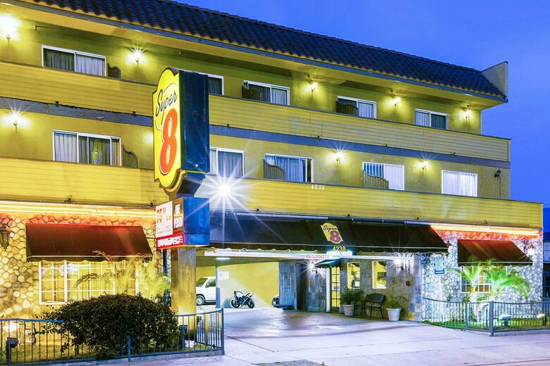 Hotel Super 8 Lax Inglewood
