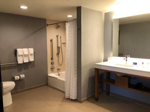 Hotel Hyatt Place Chicago O'hare Airport