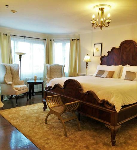 Ivy Manor Inn Bed And Breakfast