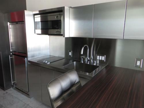 Apartamento Palms Place Suite With Mountain View