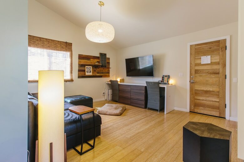 Bed & Breakfast Inn At Moonlight Beach