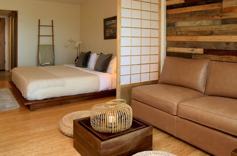 Bed & Breakfast Inn At Moonlight Beach
