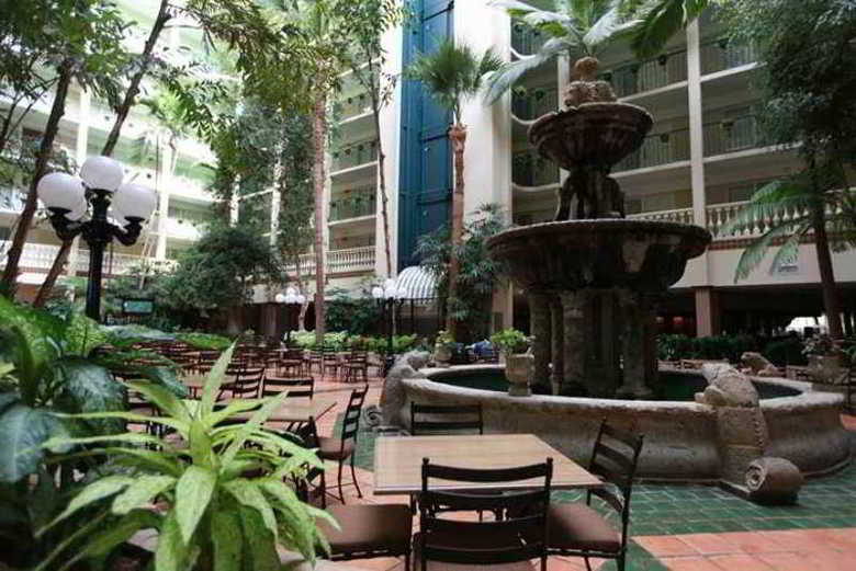 Hotel Embassy Suites Mcallen