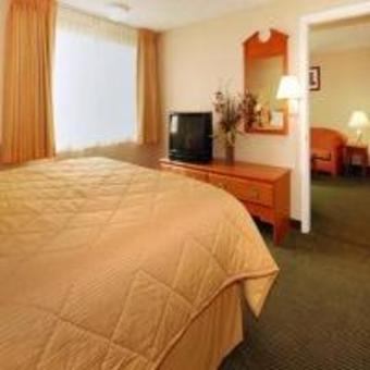 Hotel Comfort Inn & Suites West