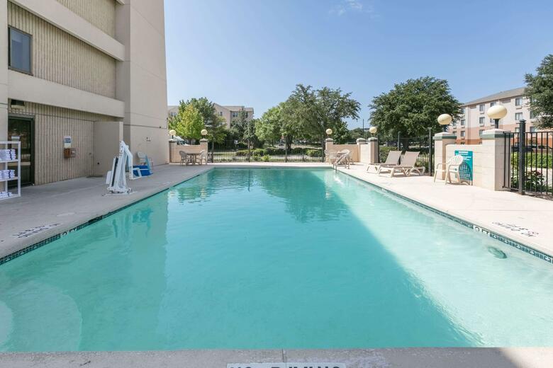 Hotel Baymont Inn & Suites Arlington
