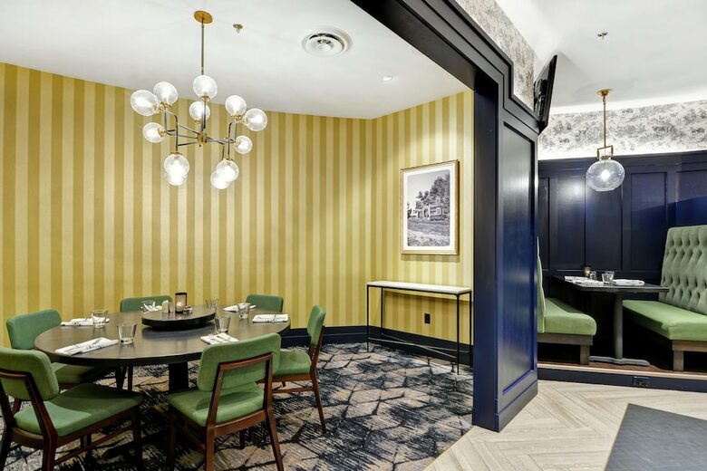 Hotel Embassy Suites Minneapolis - Airport