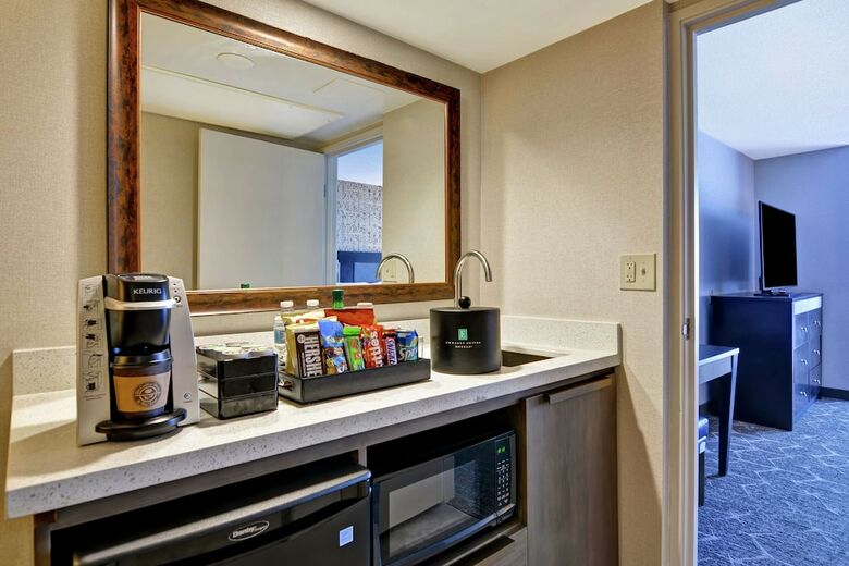 Hotel Embassy Suites Minneapolis - Airport