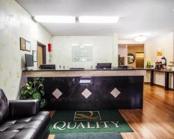 Hotel *quality Inn & Suites*
