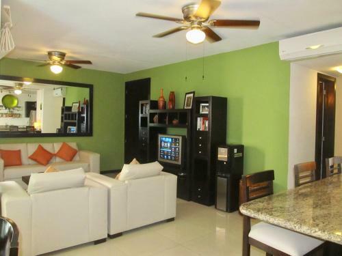 Apartamento Via Tendenza- Condo For 4