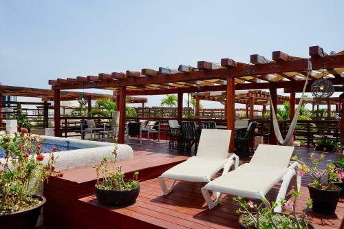 Aparthotel Aldea Thai Condohotel By Ocean Front