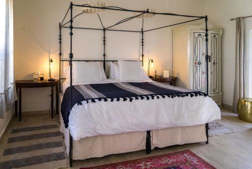 Hotel Casa Delphine