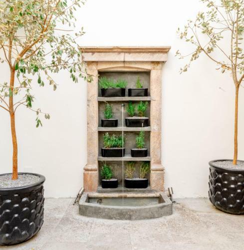 Hotel Casa Delphine