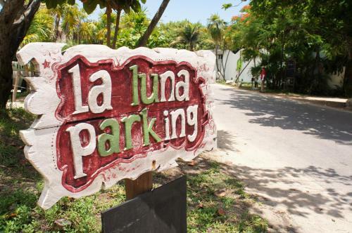 Hotel Caba�as La Luna