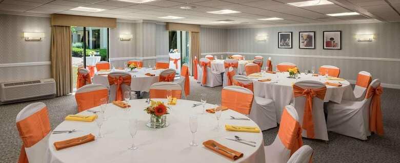Doubletree Hotel Chicago-wood Dale/itasca