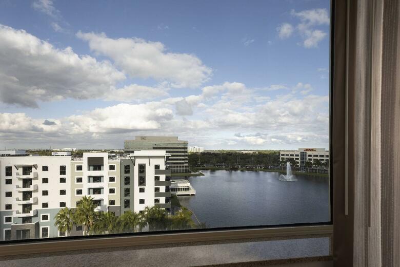 Hotel Renaissance Fort Lauderdale Plantation