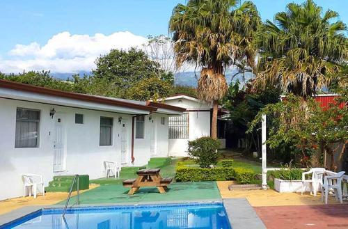 Hotel Wagelia Dominica
