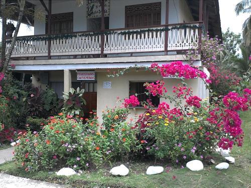 Albergue Hostal Do�a Irma Bocas