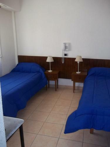 Hotel U.o.e.t.s.y.l.r.a