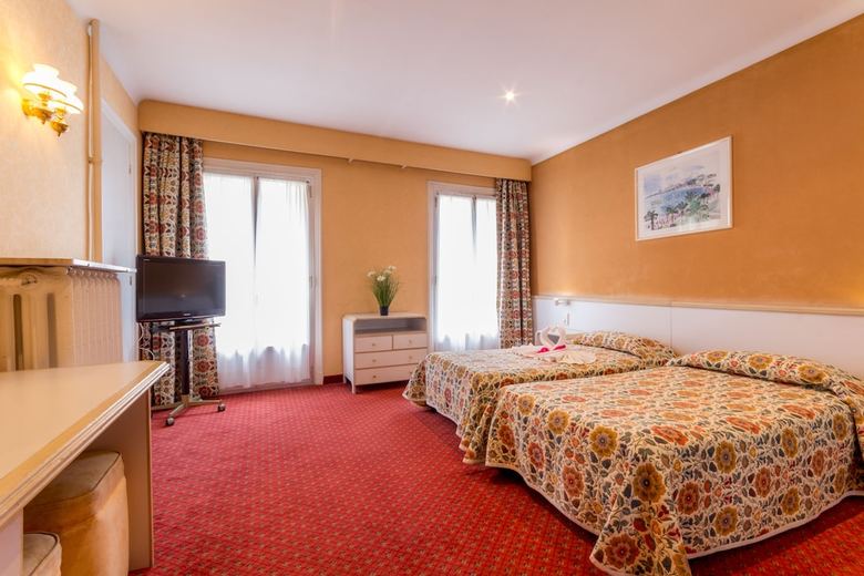 Hotel Busby