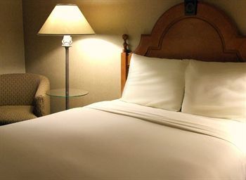 Hotel Ambassador Inn