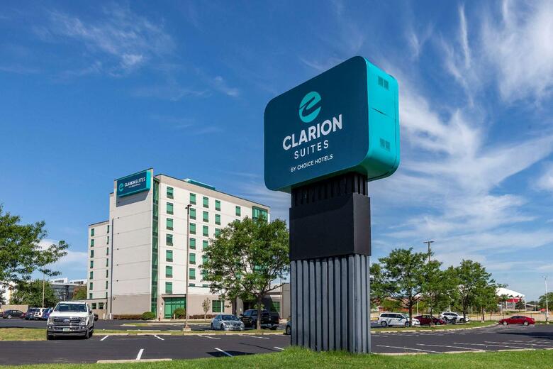 Hotel Clarion Suites Central