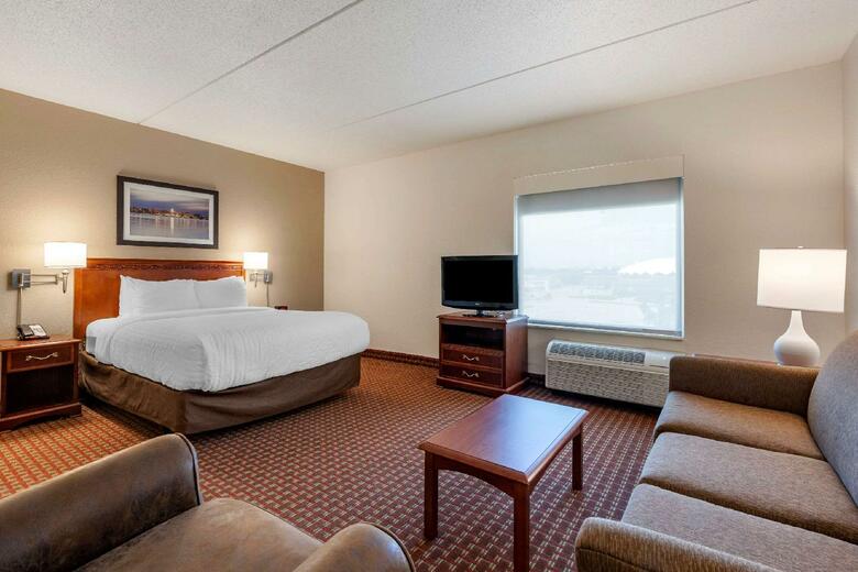 Hotel Clarion Suites Central