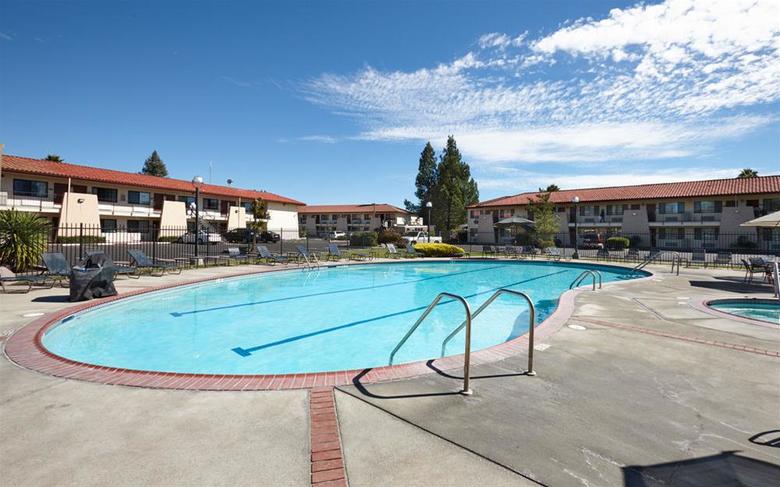 Hotel Sandman Inn