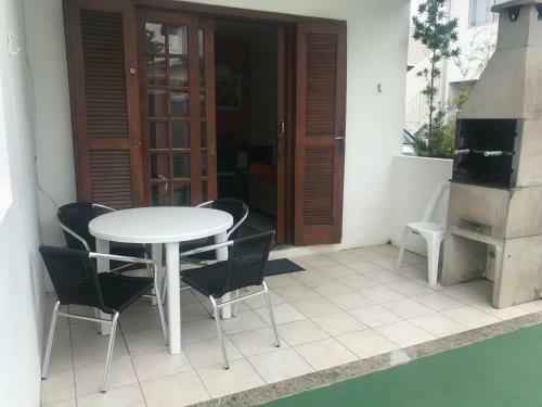 Sobrado Praia Da Arma��o