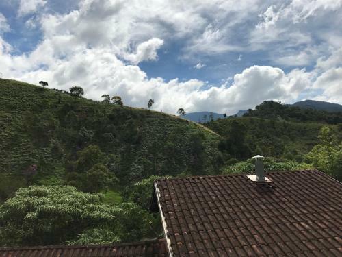 Hostal Pousada Cantinho Da Montanha