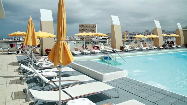 Hotel Reina Isabel
