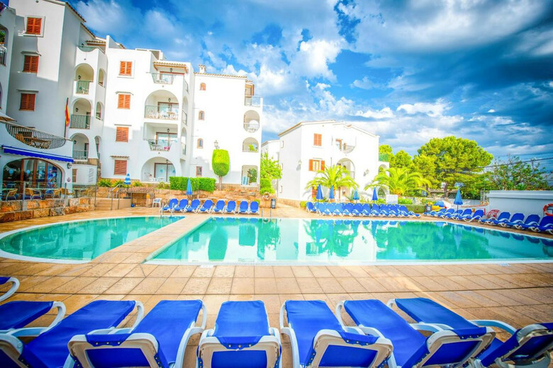 Apartamentos Surfing Playa