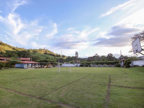 Hostal Pousada Vale Da Montanha
