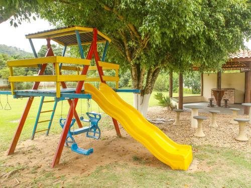Hostal Pousada Vale Da Montanha