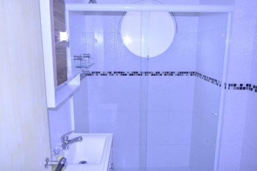 Apartamento Enseada Lado Praia