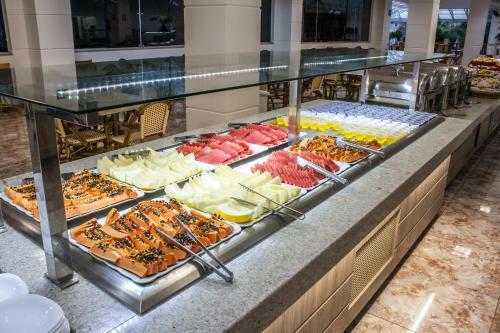 Apartamento Imp�rio Romano Caldas Novas Com Piscinas 24h E Um Dia de Divers�o No Parque Diroma
