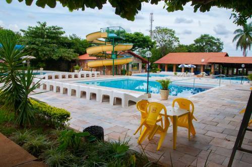 Apartamento Imp�rio Romano Caldas Novas Com Piscinas 24h E Um Dia de Divers�o No Parque Diroma